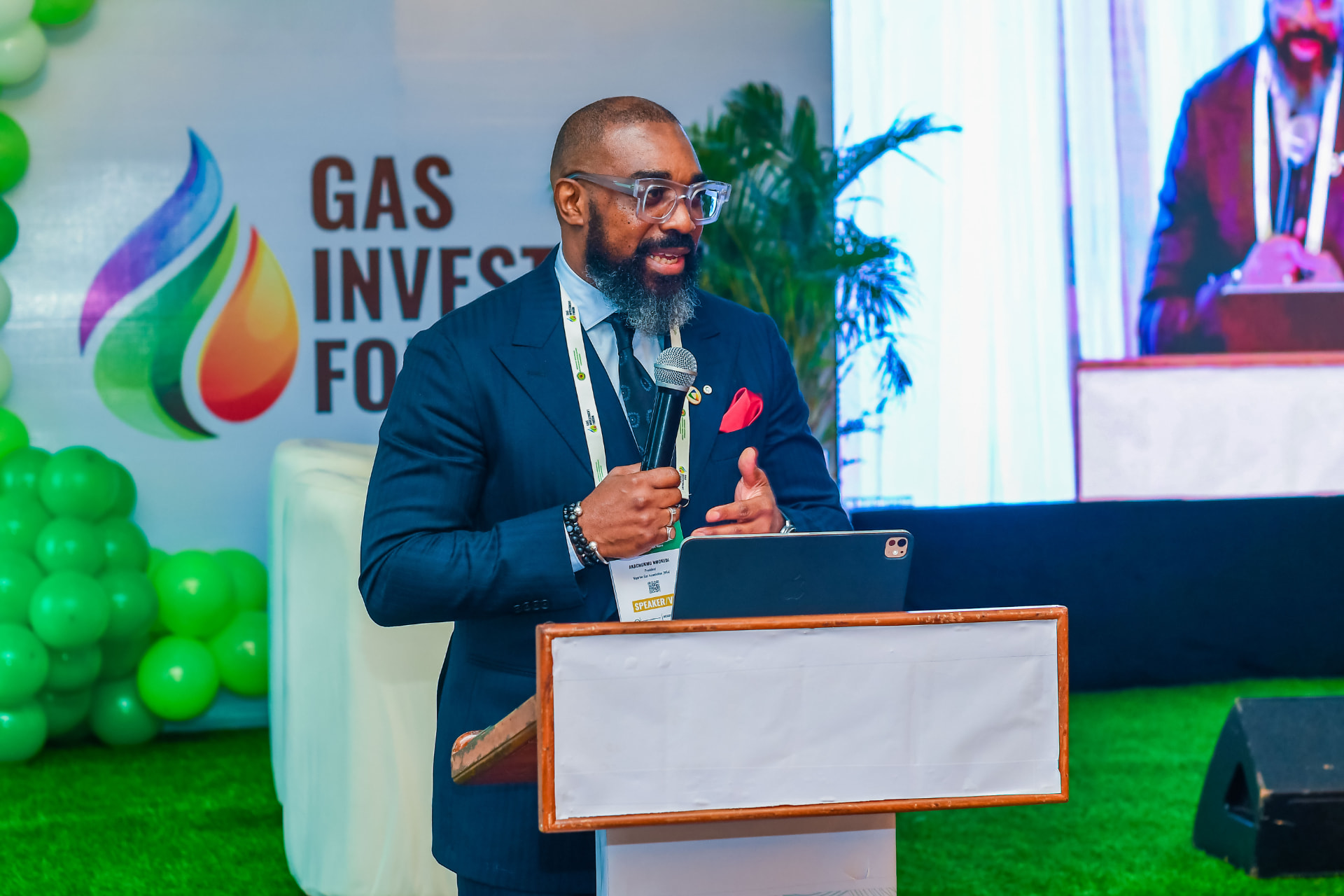 Speaker presenting at the Gas Investment Forum executive conference